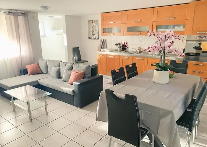 Magoria, Nel Cuore Della Vecchia Di *